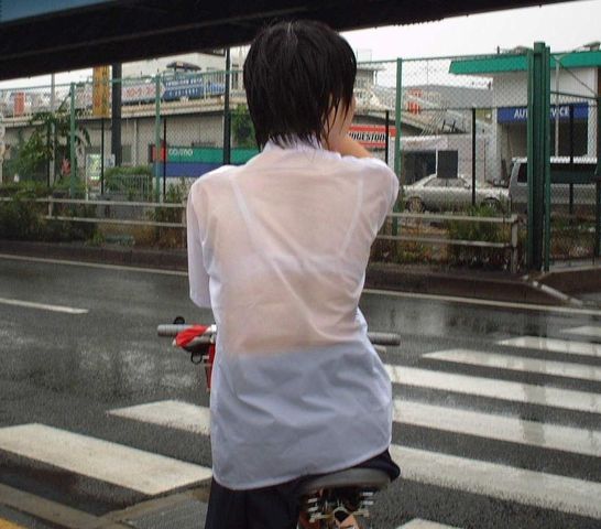 【ＪＫ】女子高生の夏服・透けブラ画像
